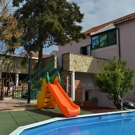 Solar Romantico Anno 1850 Al Penzion Torres Novas